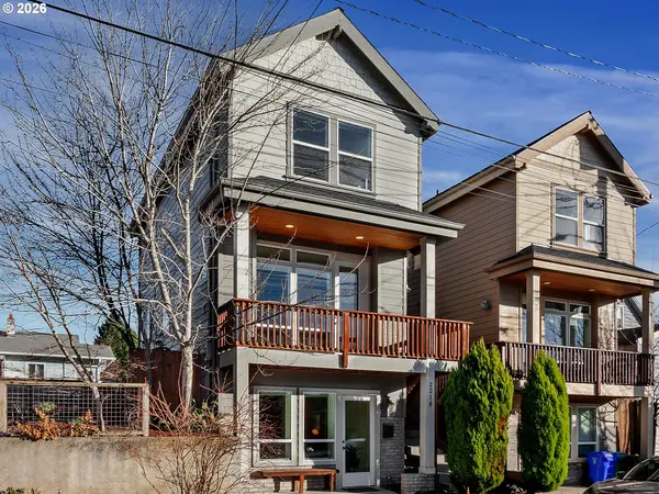 2216 SE 48TH AVE, Portland, OR 97215