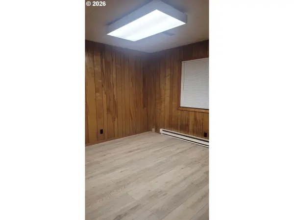 606 SE 148TH AVE, Portland, OR 97233