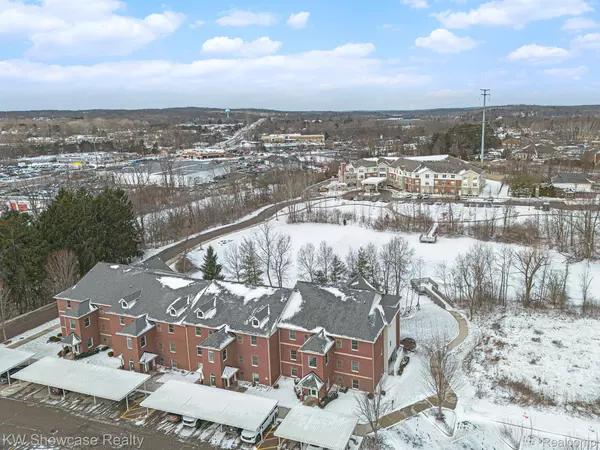 Clarkston, MI 48346,6600 Trillium Village LN #17