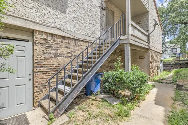 Fort Worth, TX 76112,6026 Stoneybrook Drive