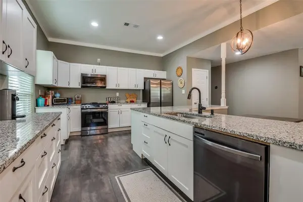 Waxahachie, TX 75165,411 E Ross Street