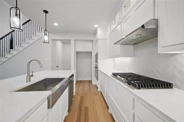 Van Alstyne, TX 75495,1851 Rosedale Avenue