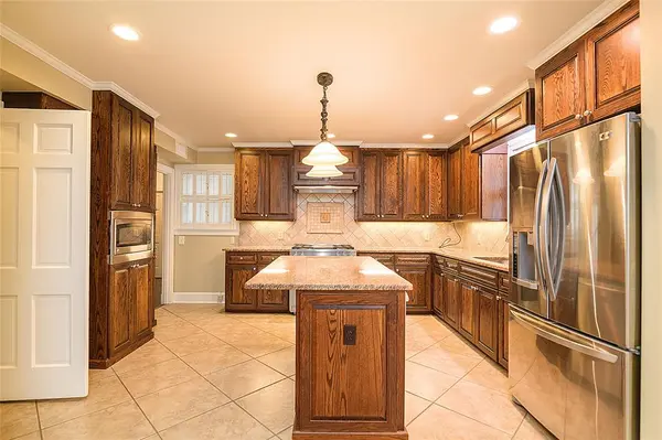 Shreveport, LA 71104,541 Ratcliff Street