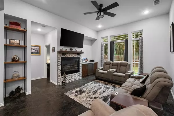 Athens, TX 75751,213 Louise Lane