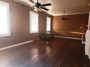 Leonard, TX 75452,100 E Collin Street #3