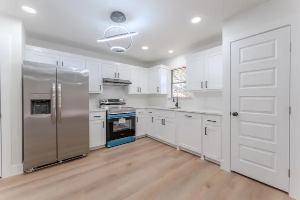 Dallas, TX 75217,731 N Pleasant Woods Drive