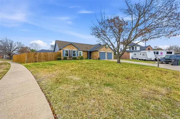 Arlington, TX 76018,4803 Hollow Tree Court