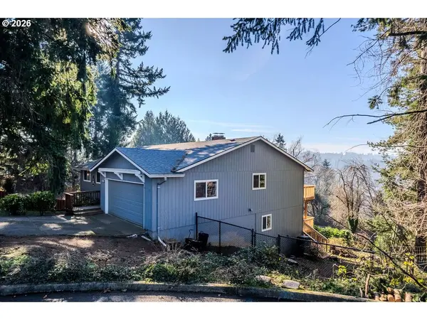 Estacada, OR 97023,589 NE WESTVIEW LN