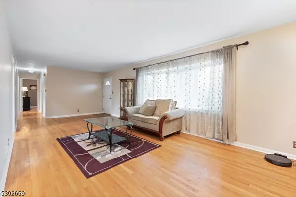 Branchburg Twp., NJ 08876,212 County Line Rd