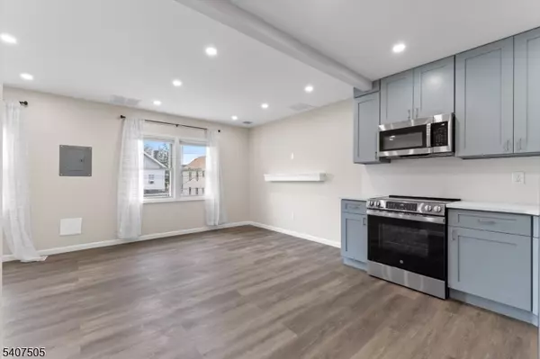 Rahway City, NJ 07065,80 E Emerson Ave