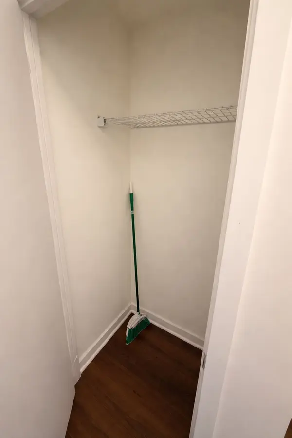 Toronto C01, ON M5T 0A9,210 Simcoe ST #1503