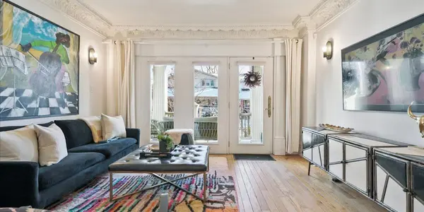 Toronto C08, ON M5A 3J3,34 Nasmith AVE