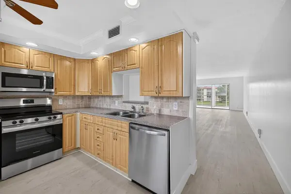 Coconut Creek, FL 33066,2902 Victoria Cir #G3