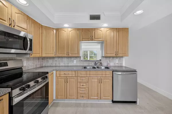 Coconut Creek, FL 33066,2902 Victoria Cir #G3