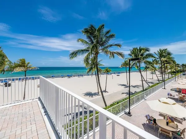 Hollywood, FL 33019,2301 S Ocean Dr #1707