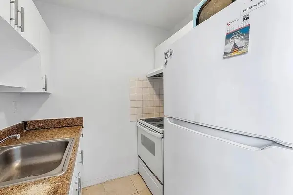 Miami, FL 33168,14950 Miami Ave #4