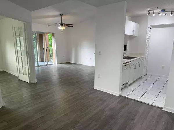 Pompano Beach, FL 33073,4844 N State Road 7 #305