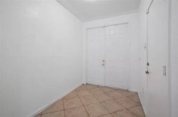 Tamarac, FL 33321,8108 Prestige Commons Dr