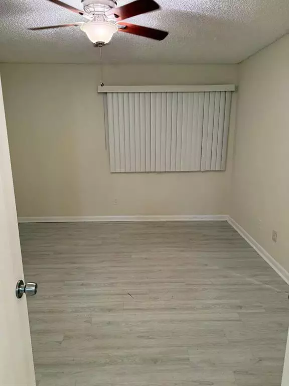 Plantation, FL 33325,12430 Vista Isles Dr #1318