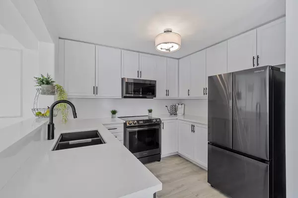 Essa, ON L0M 1B4,129 Stonemount CRES