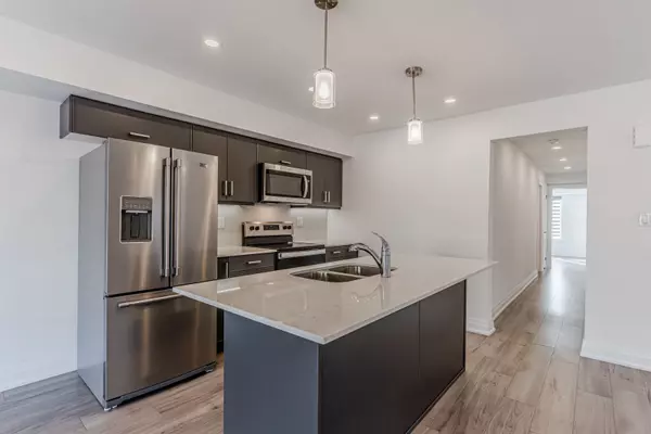 Barrie, ON L9J 0V6,23 Hay LN #5