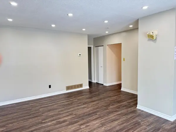 Brampton, ON L6W 1C5,66 Caledon CRES #Upper