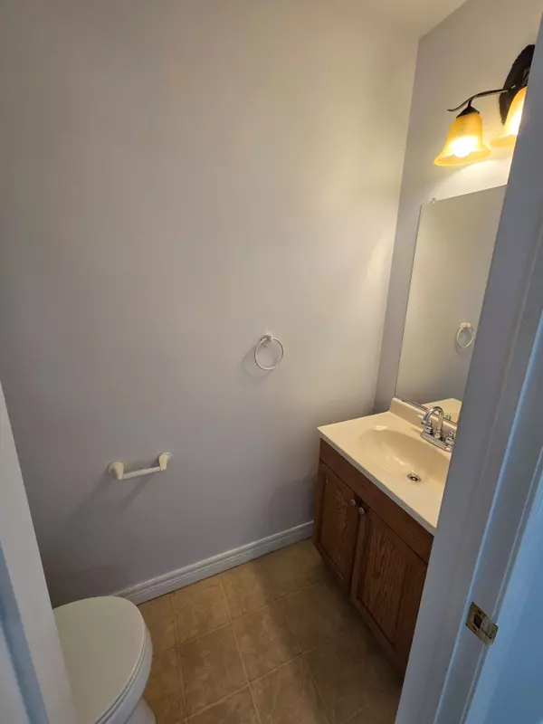 Halton Hills, ON L7G 3Z5,76 Guelph ST #Unit B