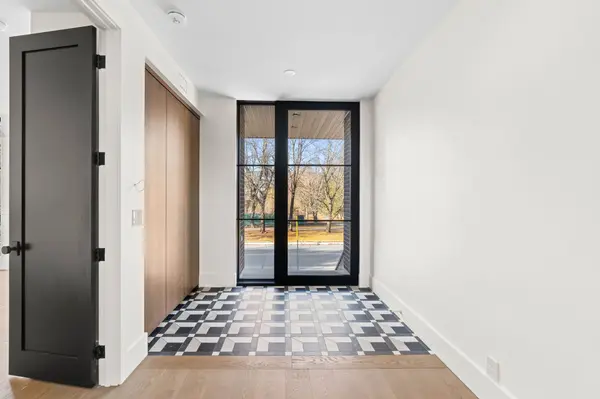 Westboro - Hampton Park, ON K1Z 6Y8,246 Byron AVE