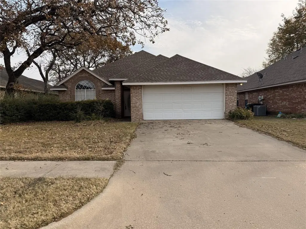 Denton, TX 76209,1220 Oak Valley