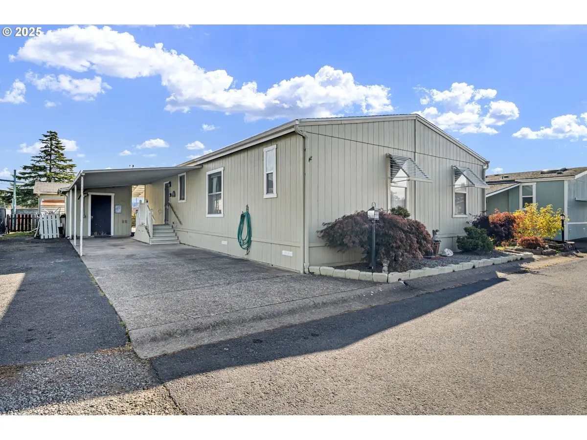 Eugene, OR 97402,1800 LAKEWOOD CT #158