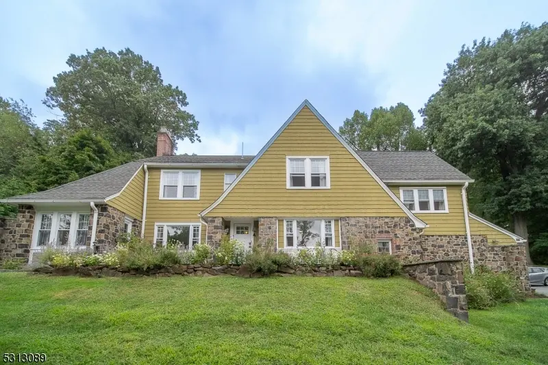 South Orange Village Twp., NJ 07079,205 Harding Dr