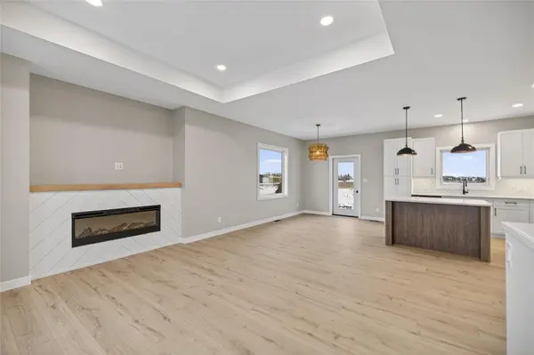 Niverville, MB R0A 0A1,32 Mulberry AVE