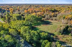 West Bloomfield, MI 48324,5920 Greer RD