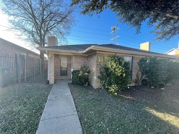 2424 Sherry Street, Arlington, TX 76014