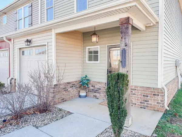 1201 Commonwealth Cir,  Forest,  VA 24551