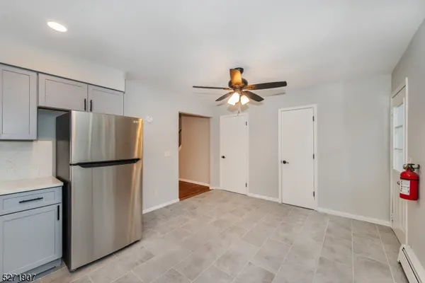 Pompton Lakes Boro, NJ 07442,32 Walnut St