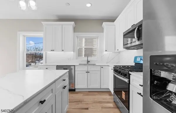 Newark City, NJ 07107,503 Delavan Ave #1