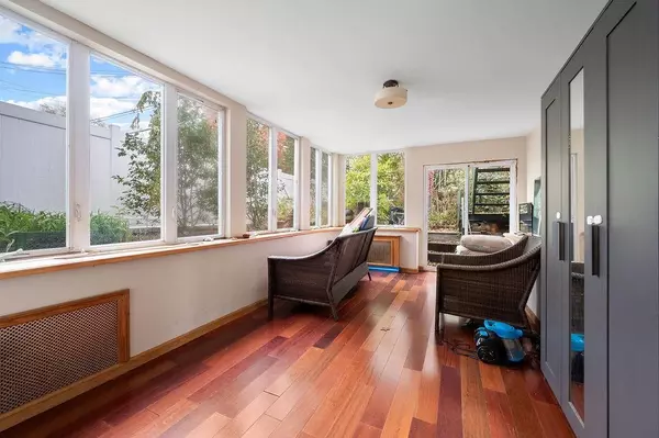 Brooklyn, NY 11235,38 Corbin PL