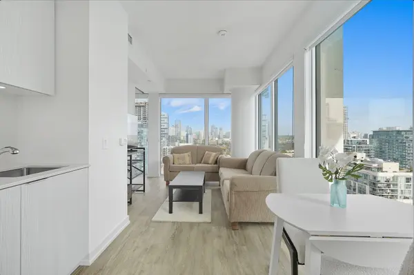 Toronto C08, ON M5A 1E5,158 Front ST E #2107