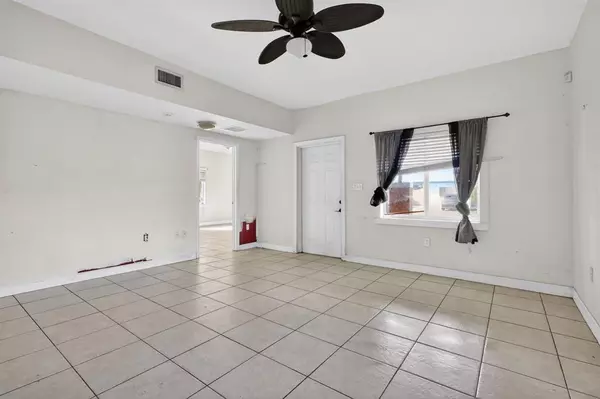 Miami, FL 33147,6351 NW 31st Ct