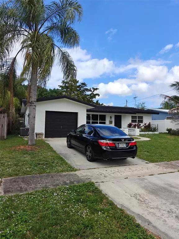 4223 Van Buren St, Hollywood, FL 33021