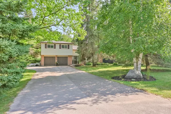 Uxbridge, ON L9P 1B6,21 Jonathan ST