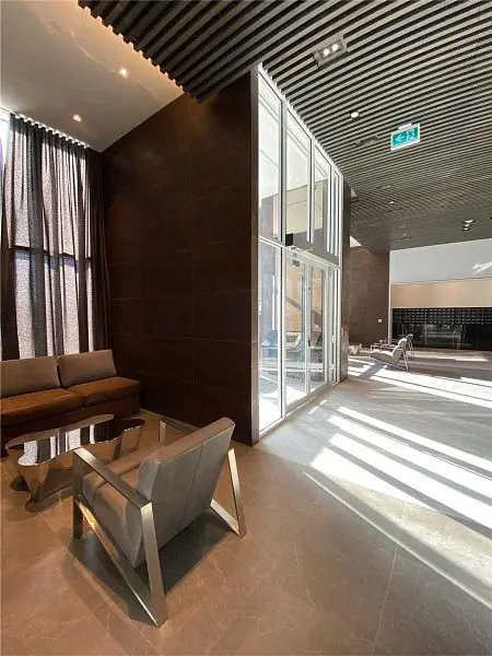 Oakville, ON L6H 3R8,2485 Taunton RD #825