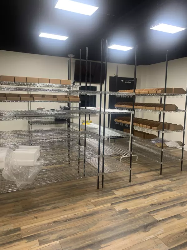 Cobourg, ON K9A 3P8,2 King ST W