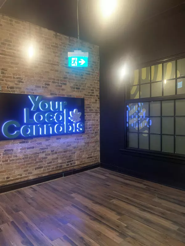 Cobourg, ON K9A 3P8,2 King ST W