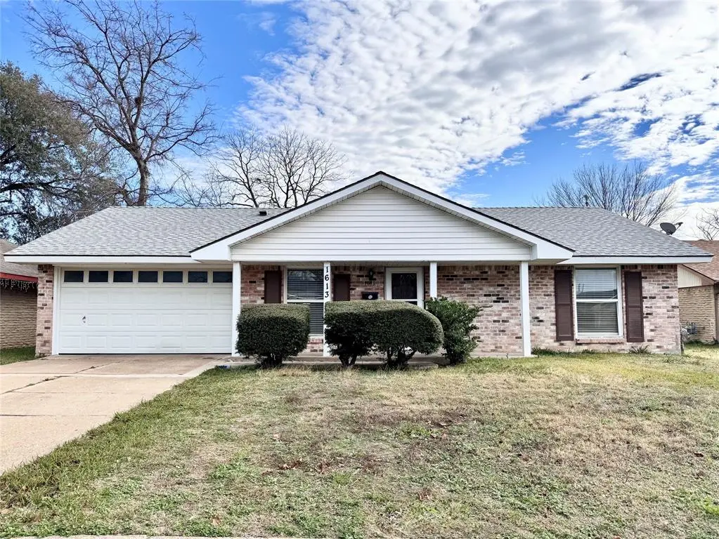 Grand Prairie, TX 75051,1613 Squire Court