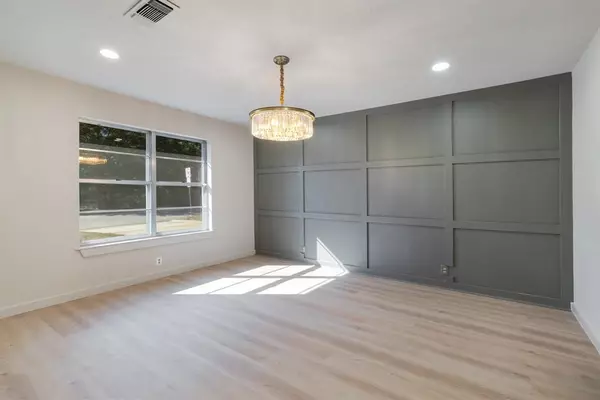 Paris, TX 75460,1195 33rd Street SE