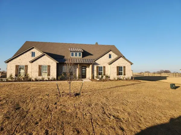 12412 Hornfels Drive, Krum, TX 76249