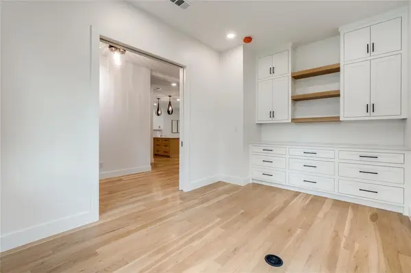 Dallas, TX 75209,8419 Craighill Avenue