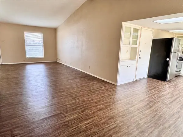 Grand Prairie, TX 75051,1613 Squire Court